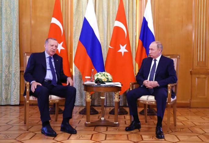 Ankaraja konfirmon vizitën e Putinit në Turqi