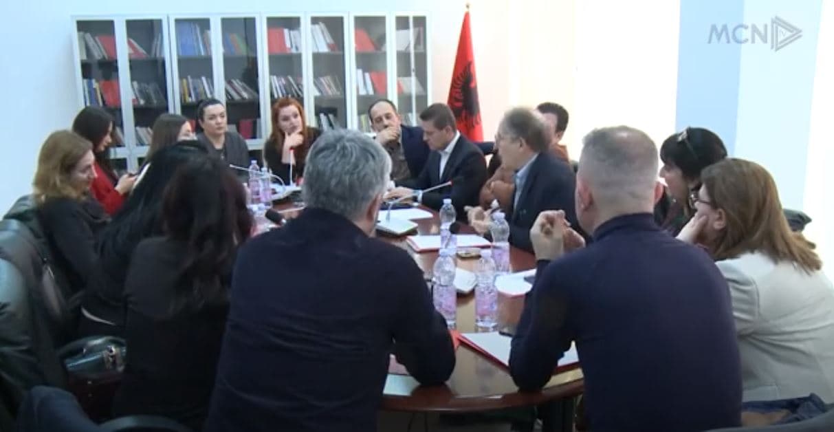 Matja e audiencës, debate për TV lokale/ Kriter, numri i punonjësve dhe bilancet e 2 viteve (VIDEO)