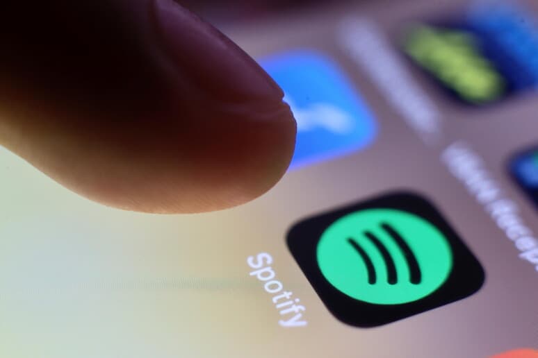 Spotify tejkalon 600 milionë përdorues në muaj