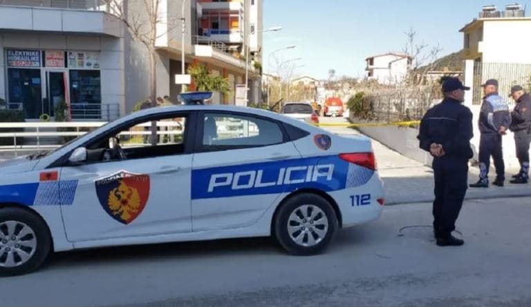 Të shpallur në kërkim për prodhim dhe shitje droge, dy të arrestuar në Tiranë