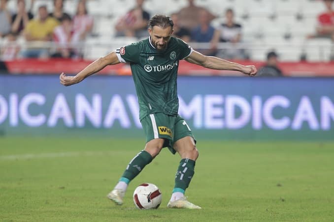 Cikalleshi drejt Rizespor, ofertë zyrtare për sulmuesin e Shqipërisë