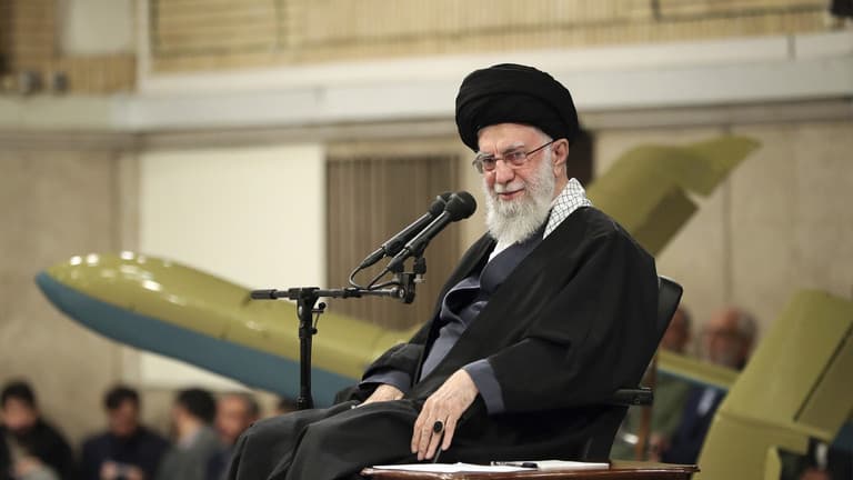 Meta fut në listën e zezë Ajatollah Khamenein e Iranit