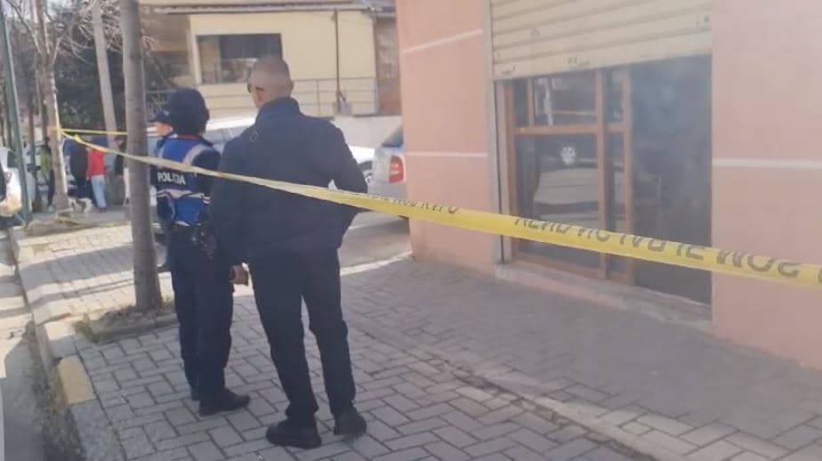 Vlorë, një person kapet me armë dhe mina me telekomandë