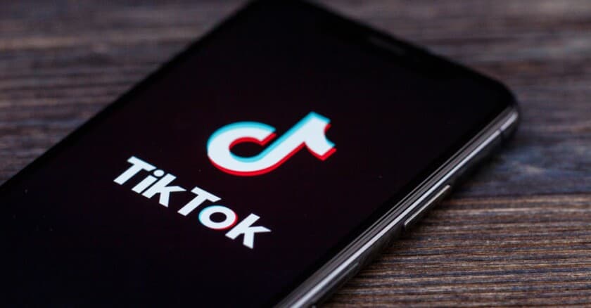 Një person në Amerikë hap llogari në Tik Tok me të dhënat e një shqiptareje