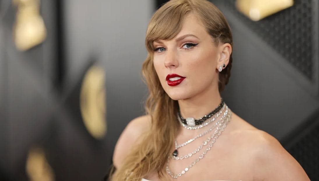 Taylor Swift dhuron 100 mijë dollarë për familjen e gruas së vrarë në paradën e Super Bowl