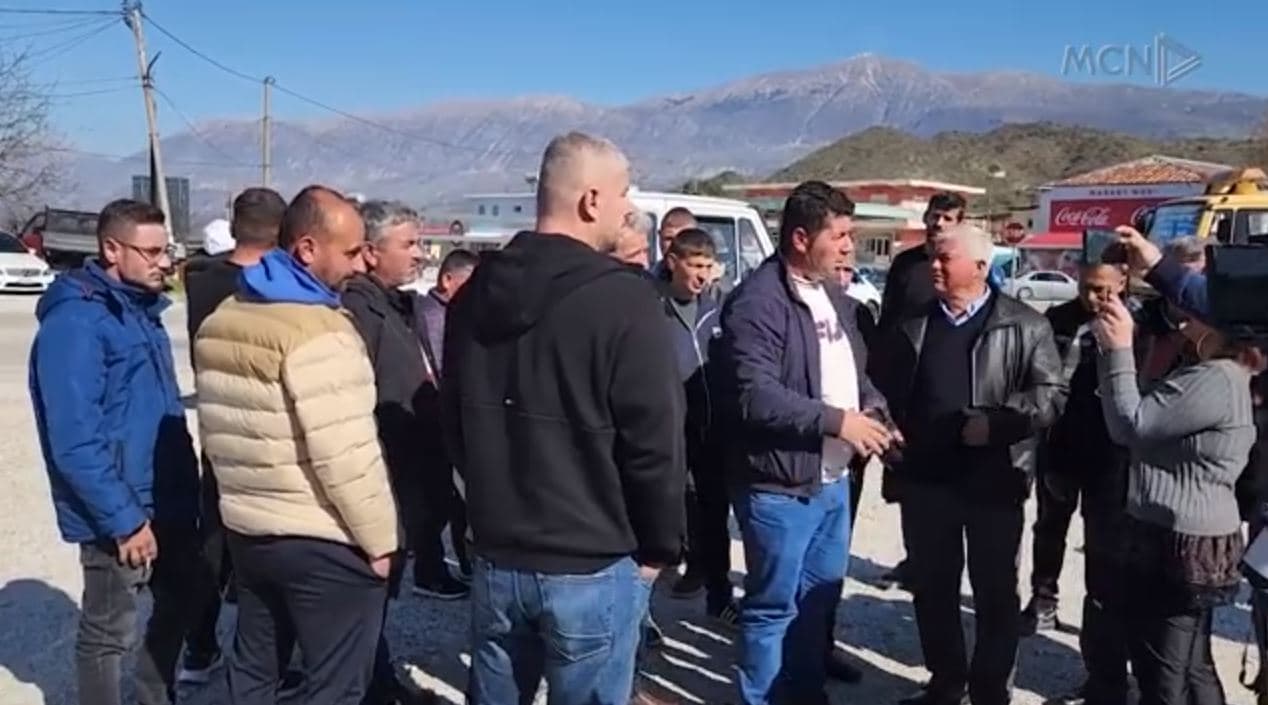 Rikthehen protestat e blegtorëve/ Peticion Ministrisë së Bujqësisë: Na jepni fondet e BE (VIDEO)