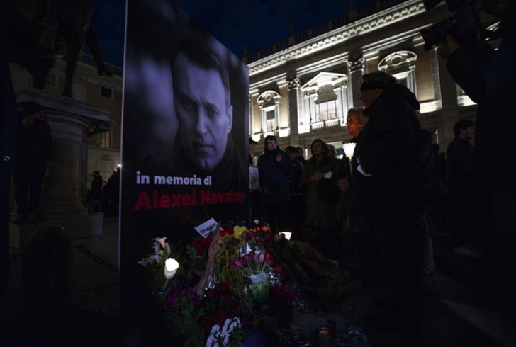 Vdekja e Navalny, Parisi thërret ambasadorin rus 