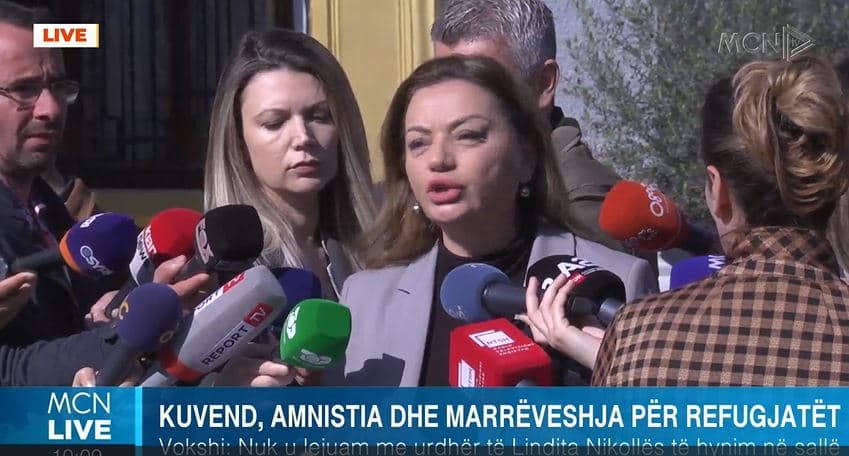Nuk u lejua të hyjë në Kuvend/ Vokshi: Na përjashtuan se protestuam, jemi në diktaturë