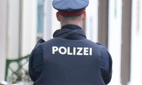 Vriten katër gra dhe një vajzë e mitur në Austri