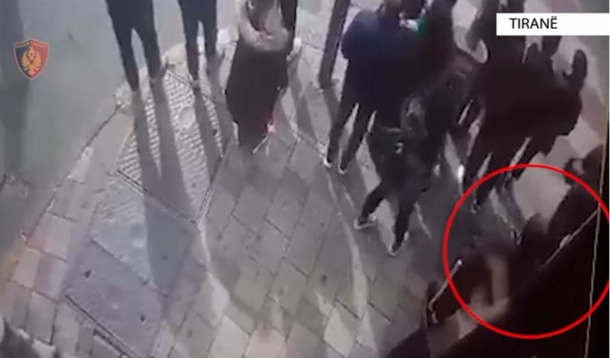 Vidhte portofola dhe celularë në stacionet e autobusëve, në pranga 41-vjeçari 