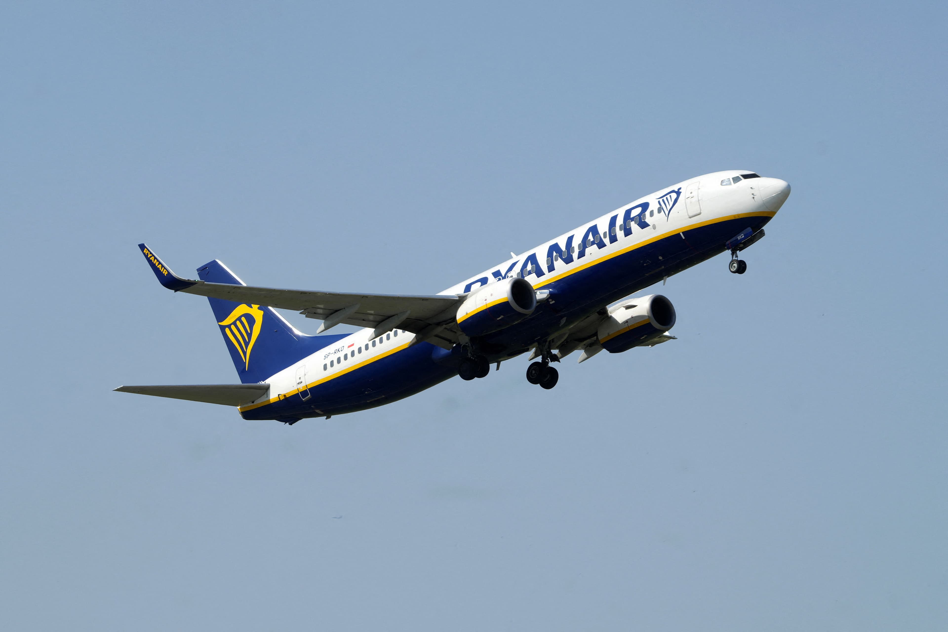 Mungesë avionësh, Ryanair paralajmëron rritjen e tarifave në verë