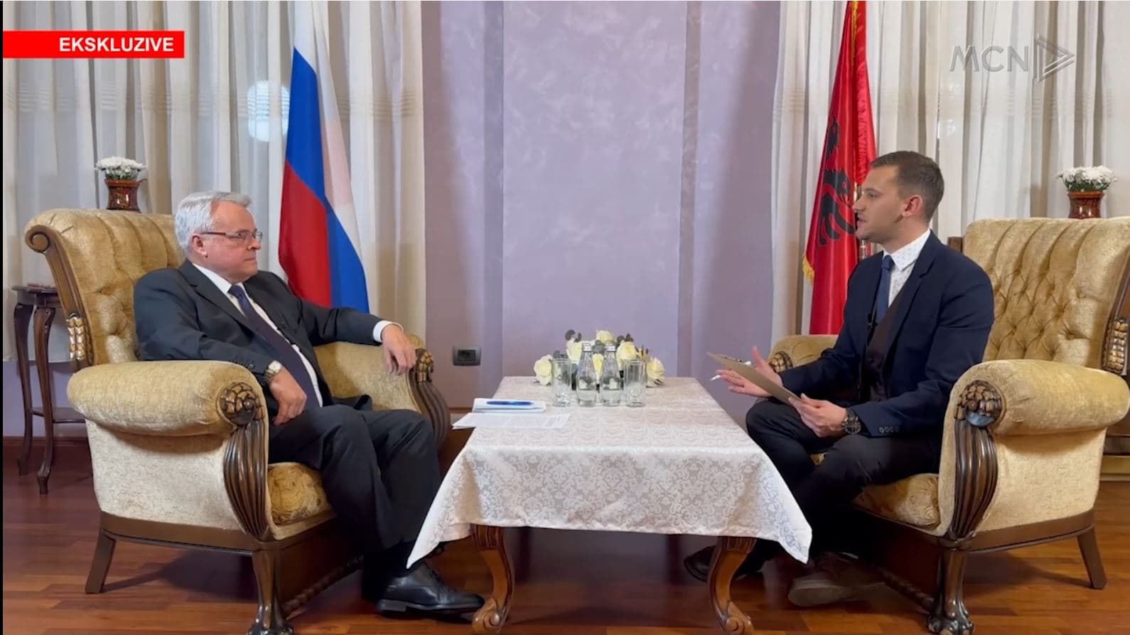 Zelensky në Tiranë, Afanasiev: Formula e tij e paqes, një rrugë pa krye
