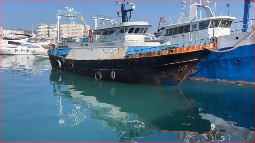Ndotën ujërat në akuariumin e Portit të Durrësit, procedohen penalisht tre të huaj
