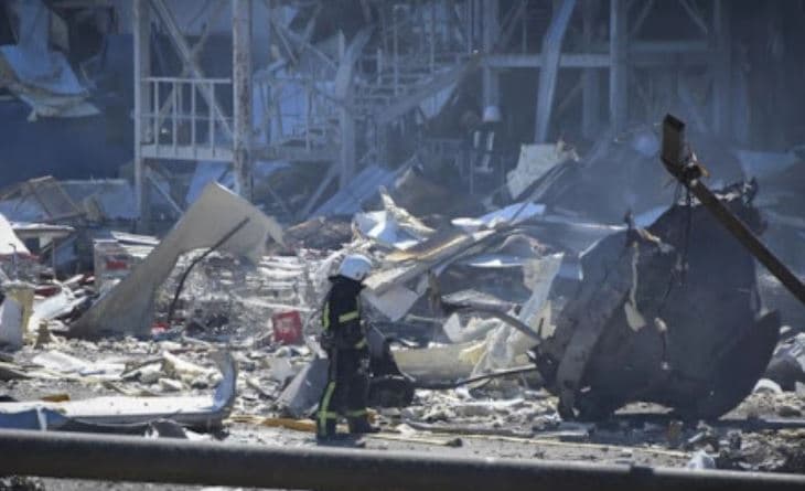 Sulmi rus në një ndërtesë apartamentesh në Odessa, 11 të vdekur, mes tyre 2 fëmijë