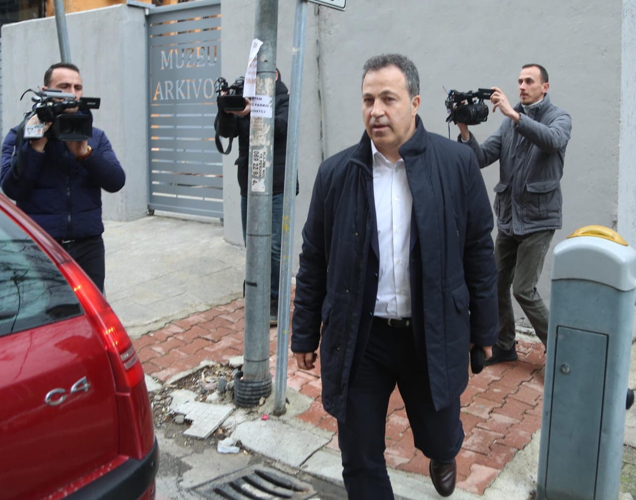 Niko Peleshi në SPAK për më shumë se 2 orë/ Rusta: U pyet për tenderin e ujësjellësit të dhënë për Zoton (VIDEO)