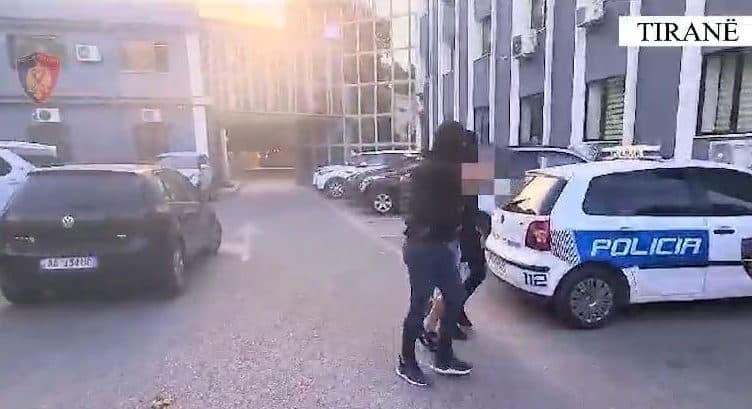 Në kërkim për tentativë vrasje dhe armëmbajtje pa leje, kapet i shpalluri në kërkim