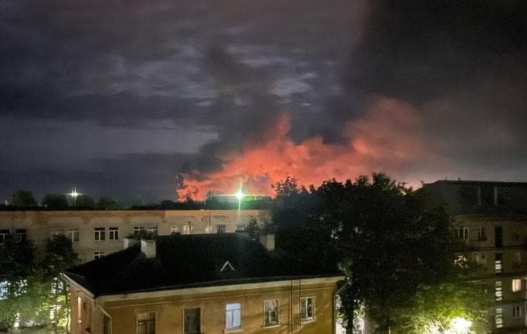 Ushtria ruse bombardon një qendër tregtare në jug të Ukrainës
