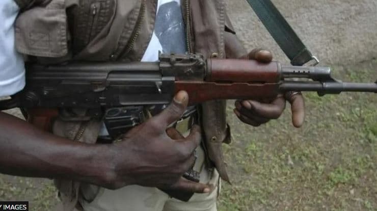 Nigeri/ Rrëmbehen më shumë se 200 nxënës nga një shkollë