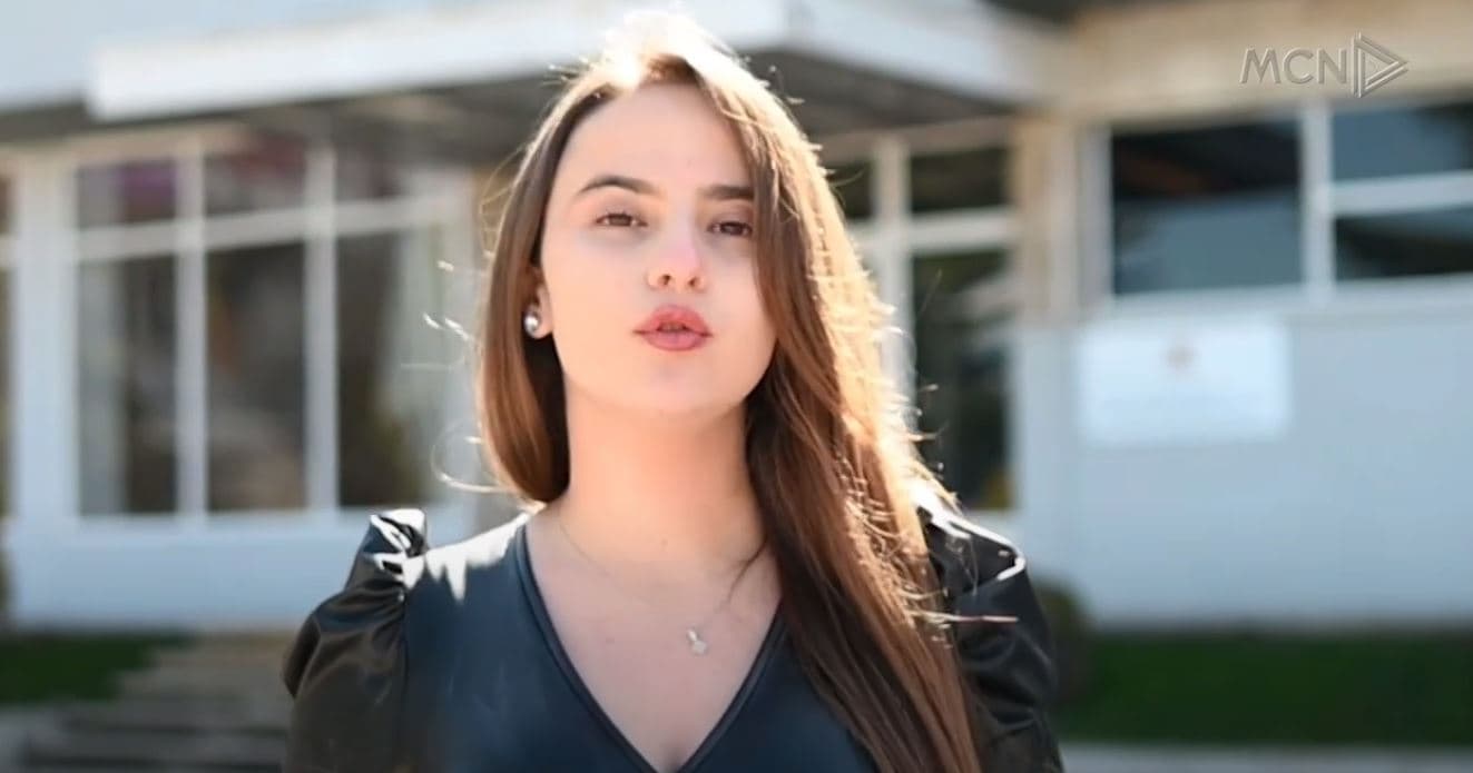 “Një grua mund t’ia dalë”/ Filmi “Më Fal” bën bashkë artistët kundër dhunës ndaj grave (VIDEO)