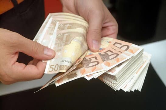Pagesat me kesh ndotin, në Itali prodhojnë 2.7 kg dioksid karboni për banor