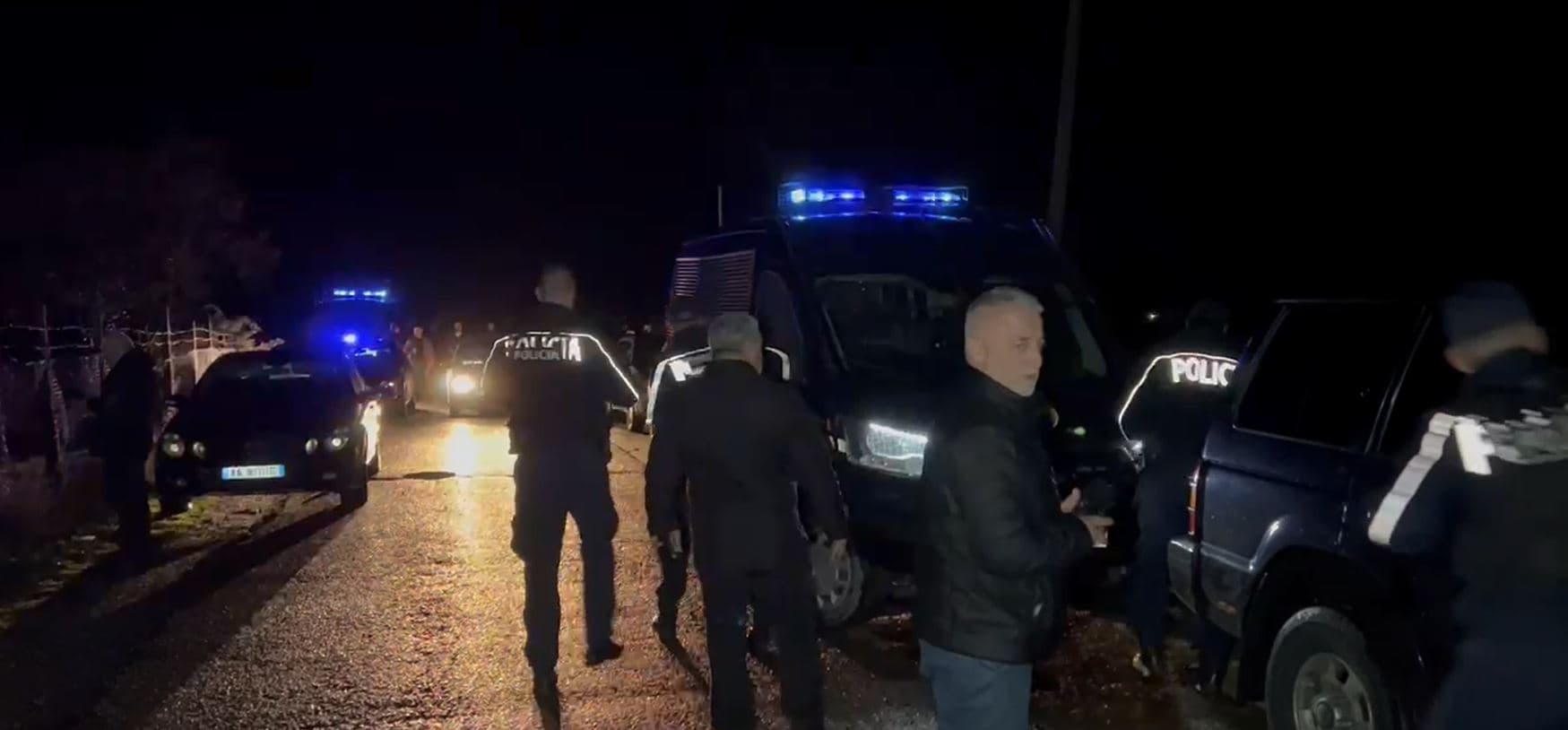 Ngjarja me dy të plagosur në Shkodër, gjendet i djegur një automjet/ Dyshohet se autorët kanë qëlluar më kallashnikov 