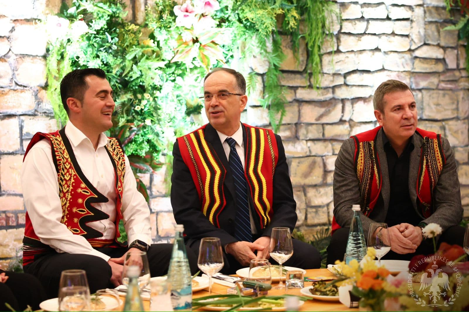 Në prag të Ditës së Verës/ Begaj në Sofrën e Elbasanit: Festë që i afron njerëzit