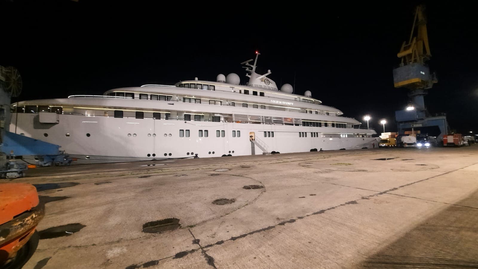 Mbërrin në portin e Durrësit superjahti gjerman “Odiseja e Artë” (FOTO)