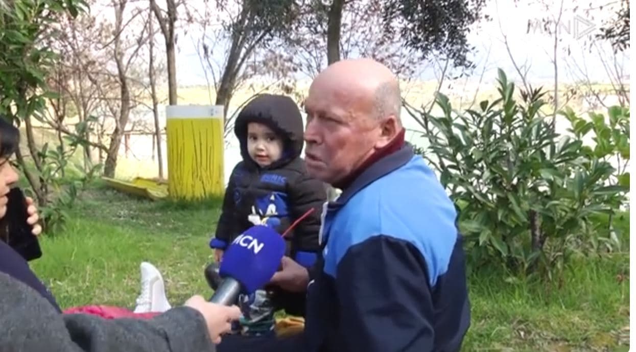 4 ditë pushim, piknik dhe udhëtime. Qytetarët shfrytëzojnë parqet dhe bregdetin