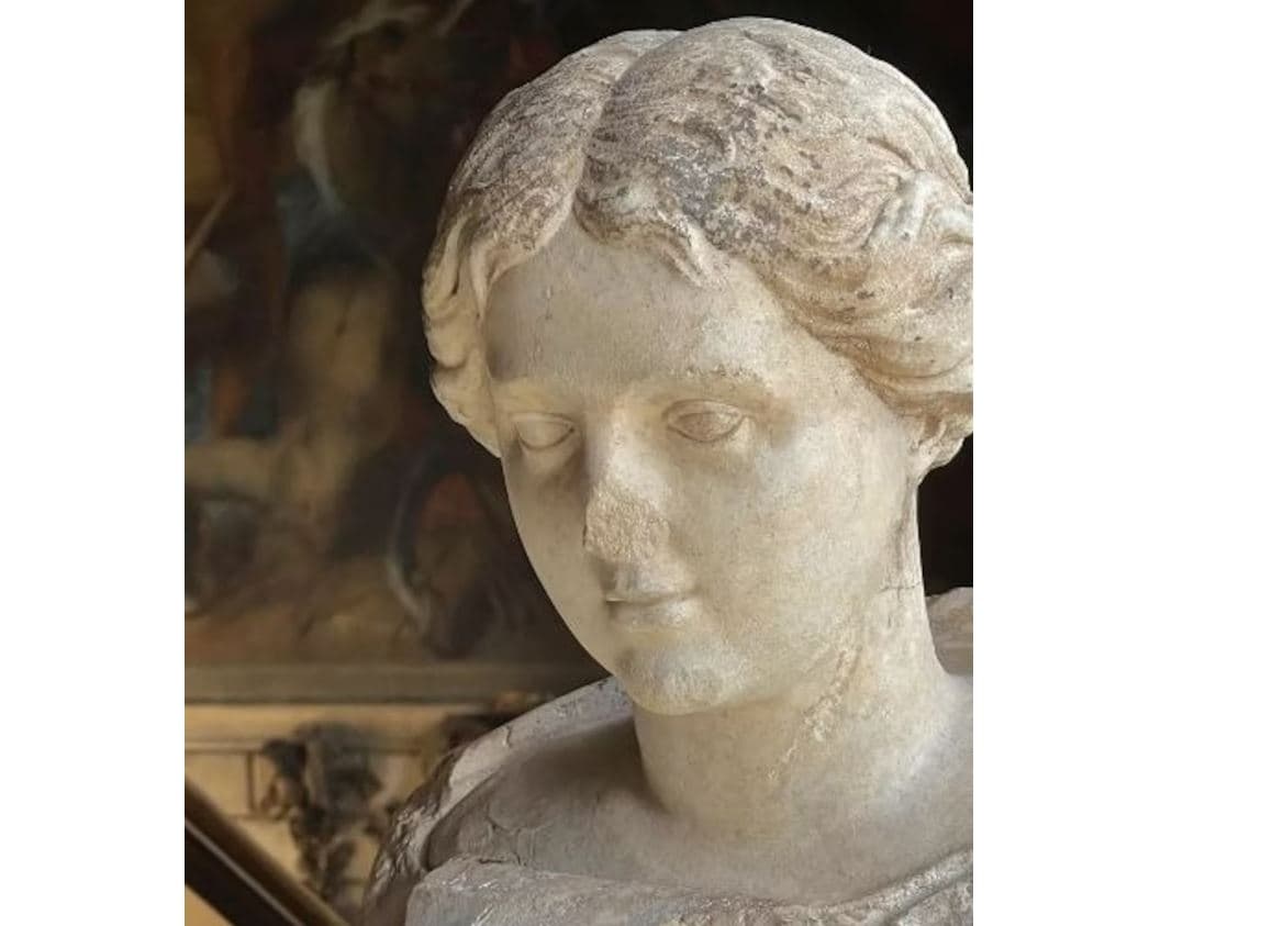 Gërmimet në parking, zbulojnë statujën romake 1800-vjeçare 