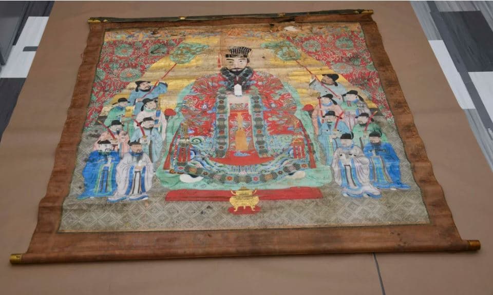 FBI i kthen Japonisë artefaktet e grabitura, gjenden në një papafingo në Massachusetts