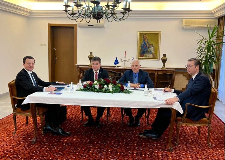 Një vit nga Marrëveshja e Ohrit mes Kosovës dhe Serbisë, asnjë përparim në bisedime 
