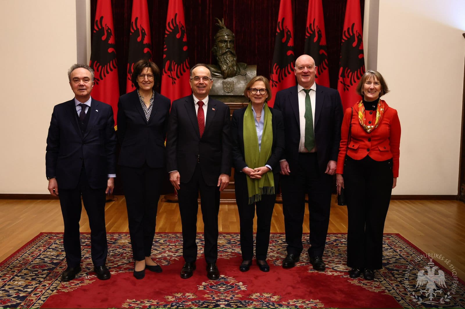 Begaj me ambasadorët e OSBE: Të përmbushet në kohë reforma zgjedhore, të përfshihet vota e emigrantëve