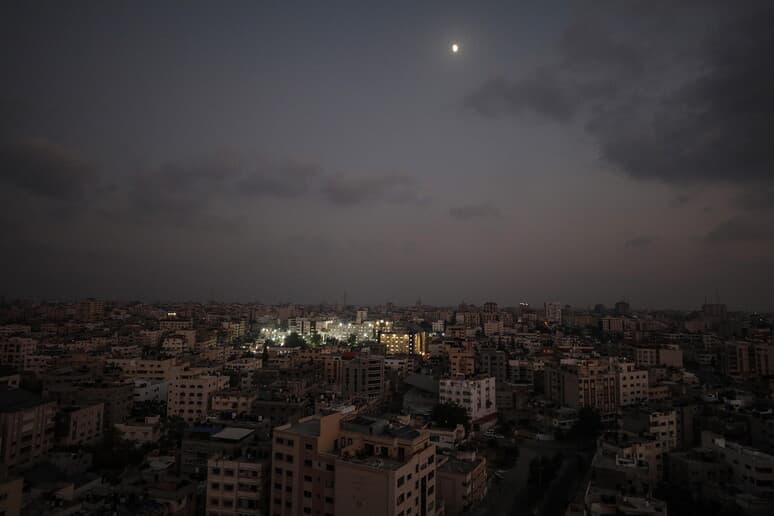Gaza, gjenden 3 milionë dollarë në spitalin Shifa