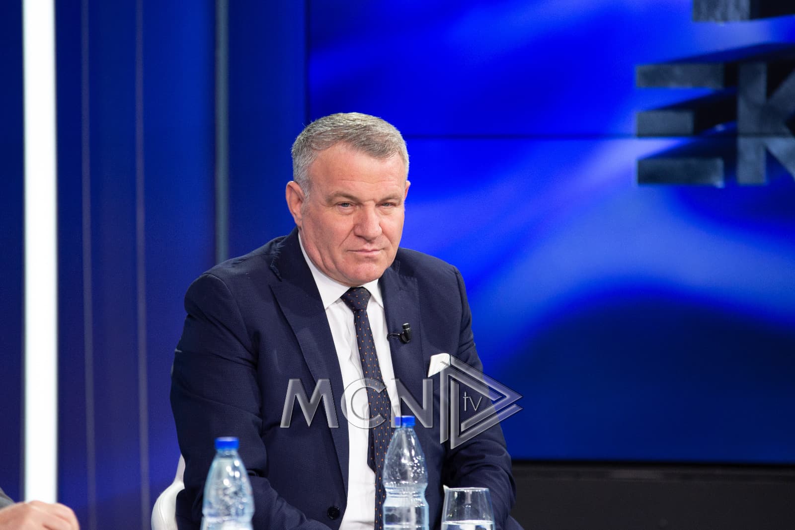 Sazani, Malaj: Hapi i parë, mbledhja e Këshillit të Sigurimit Kombëtar