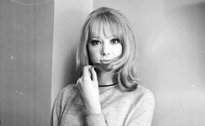 Shiten në ankand gati 3 mln funte fotografitë dhe letrat e dashurisë së ish-modeles Pattie Boyd