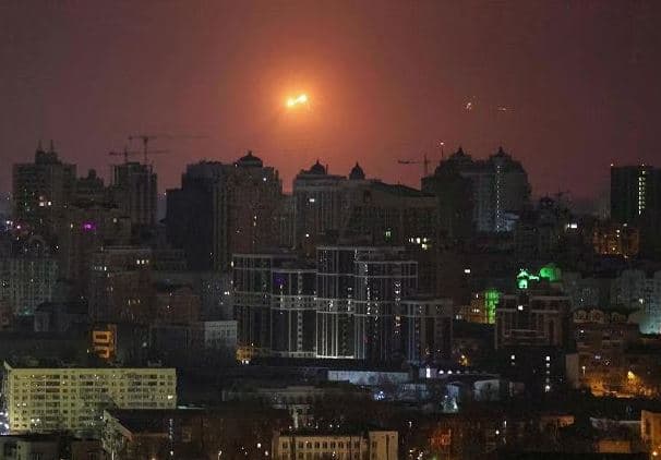 Polonia: Raketat ruse shkelën hapësirën tonë ajrore