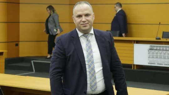 Erjon Bani merr detyrën si zv.kryetar i GJKKO