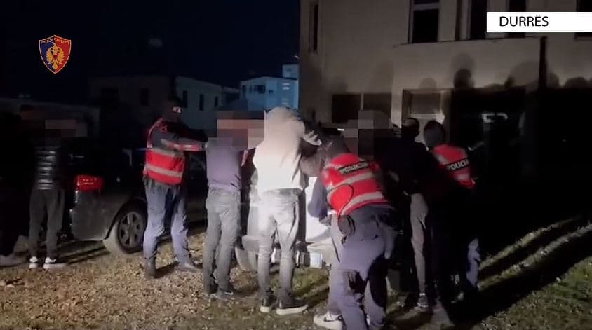   Kryenin qitje gjatë natës me qëllim postimin në TikTok/ Arrestohen 7 shtetas në Durrës