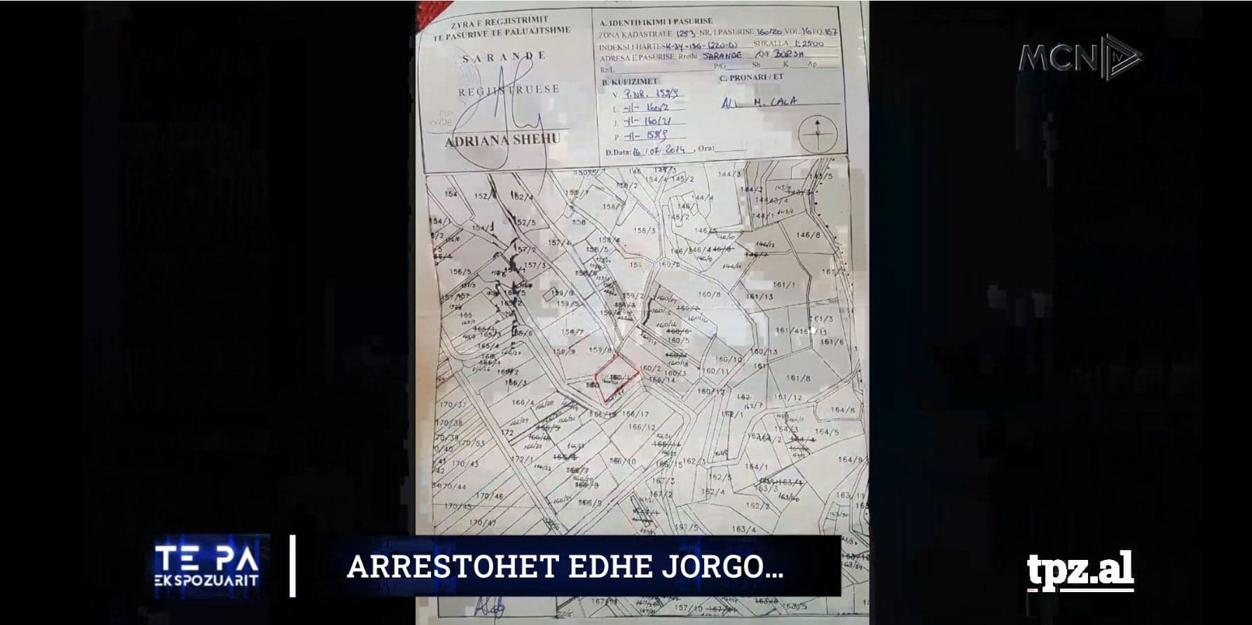 Artan Hoxha tregon hartën e zonës në Borsh: Kanë fragmentarizuar tokën, ndarja në mënyrë skandaloze