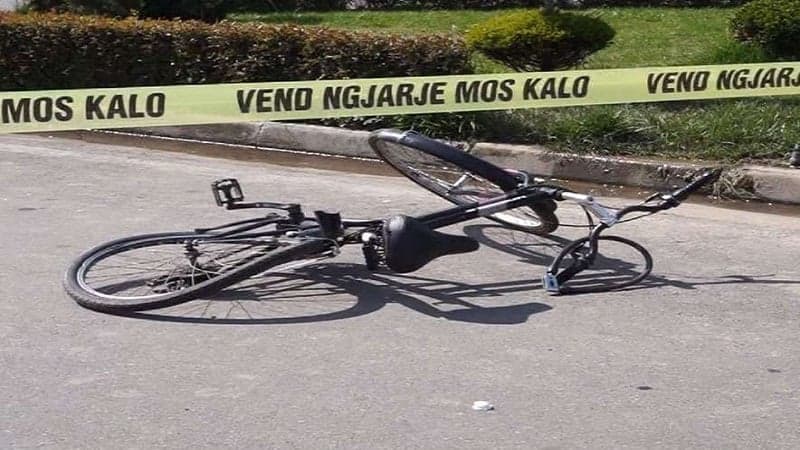 Aksident në Velipojë, makina godet për vdekje drejtuesin e biçikletës