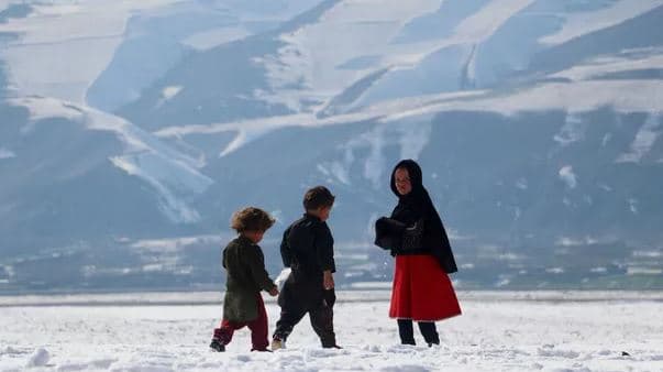 Shpërthen mina në Afganistan, humbin jetën 9 fëmijë