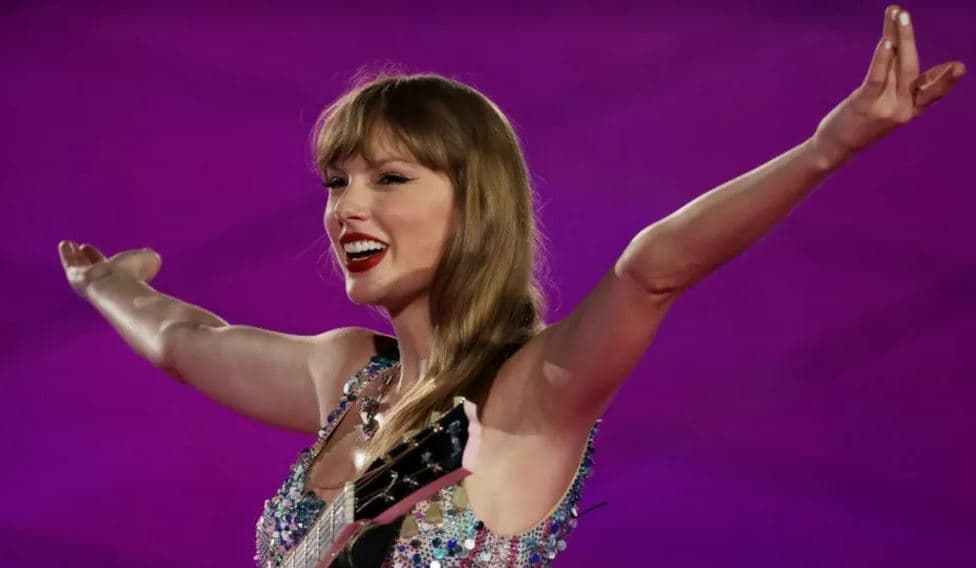 Taylor Swift i bashkohet listës së njerëzve më të pasur në botë