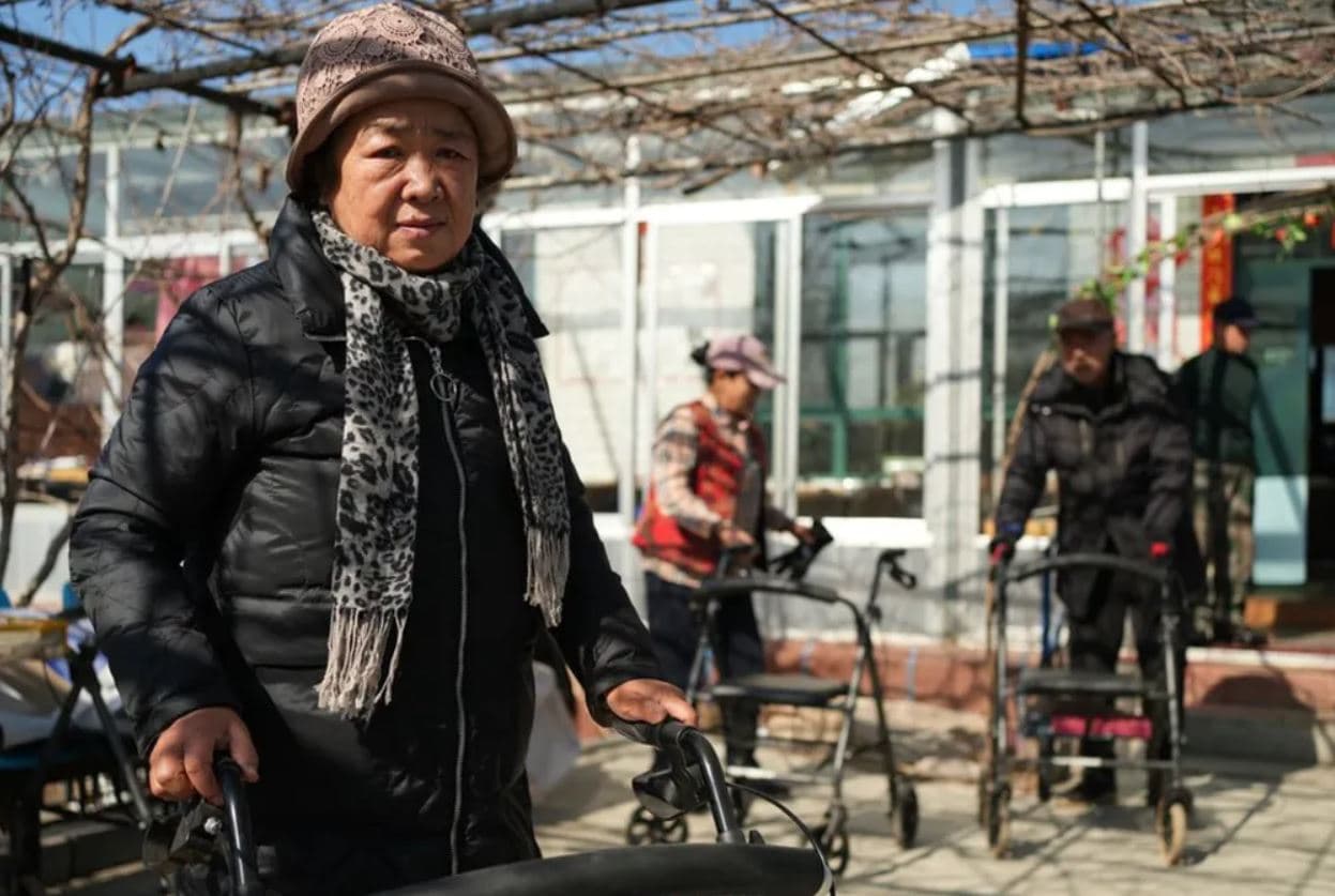 Kina po plaket/ 300 milionë banorë afër pensionit