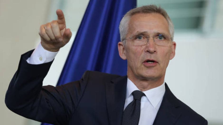 Stoltenberg: Ndihma për Ukrainën duhet të jetë një angazhim financiar shumëvjeçar për NATO-n