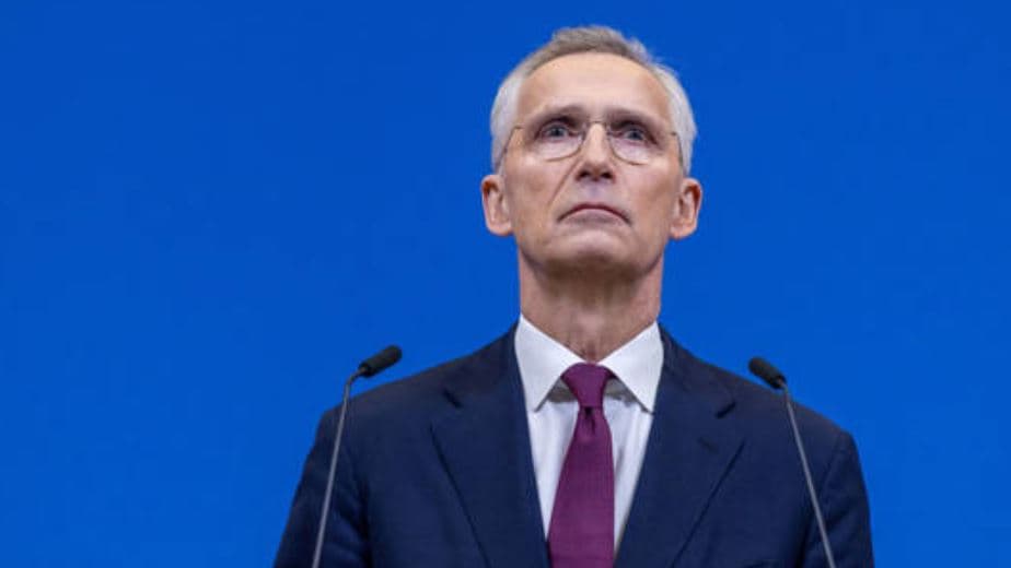 Shefi i NATO-s u bën thirrje anëtarëve që t'u kundërvihen "fuqive autoritare"