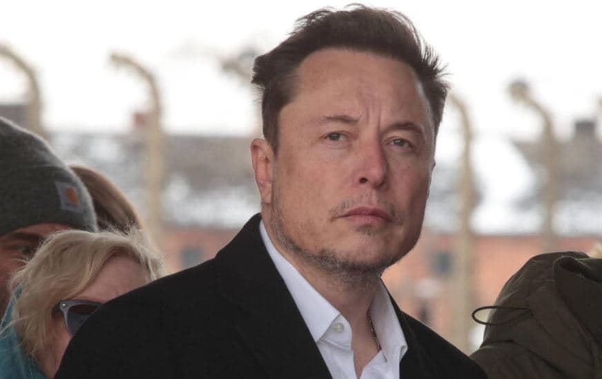 Musk: AI do ta kalojë inteligjencën njerëzore vitin e ardhshëm
