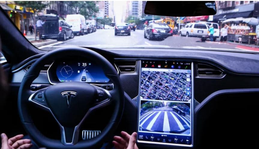 Tesla gati të përballet me padinë për aksidentin fatal të autopilotit