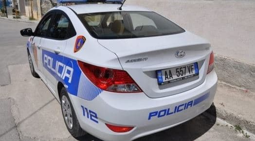 Vlorë/ 9 të rinj konfliktohen fizikisht me njëri-tjetrin, shoqërohen në polici