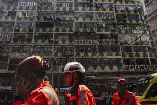 Zjarr në një ndërtesë banimi në Hong Kong, 5 të vdekur dhe disa të plagosur