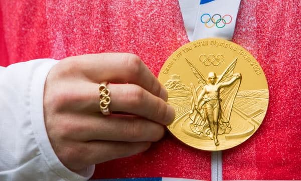 World Athletics prezanton çmimin prej 50,000 $ për fituesit e medaljes së artë olimpike